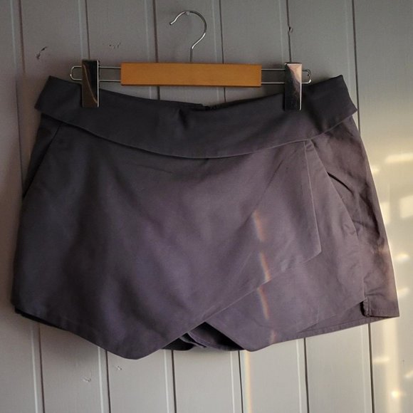 TALULA Berklee Skort - Picture 11 of 11